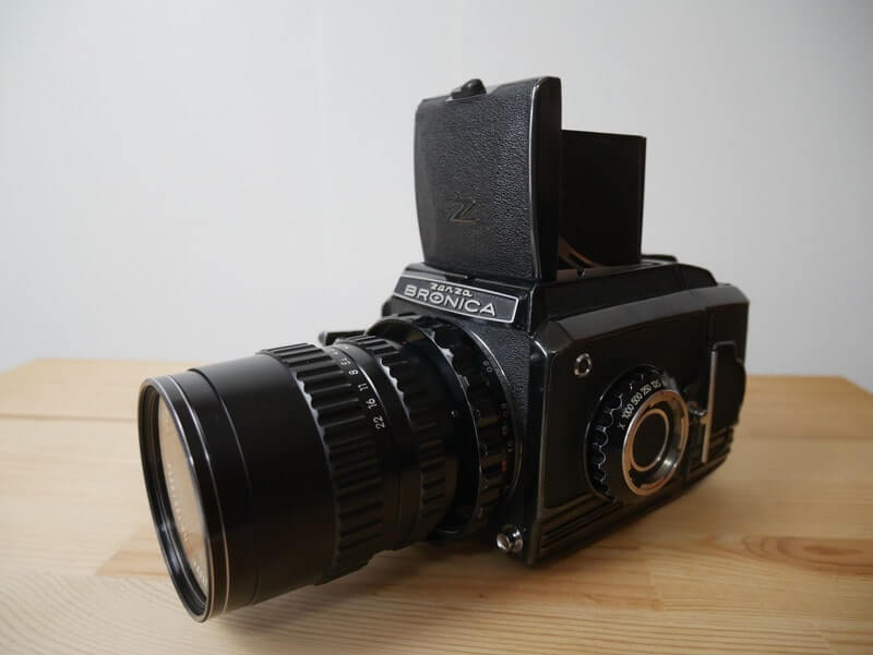 売行き好調の商品 ゼンザブロニカ S2 6×6判一眼レフカメラ フィルムカメラ